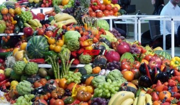 متوسط أسعار الفاكهة اليوم الأحد 27-3-2022 في السوق المحلي