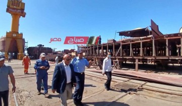رئيس هيئة ميناء دمياط يجرى زيارة للشركة المصرية لإصلاح وبناء السفن