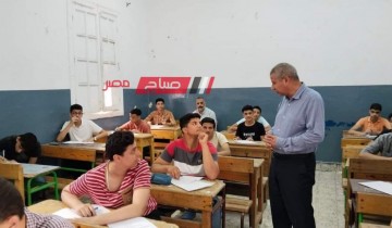 مدير تعليم دمياط يتابع امتحانات الشهادة الإعدادية للترم الثاني 2024 بعدد من المدارس