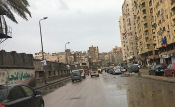 استمرار هطول الأمطار الغزيرة على الإسكندرية مساء اليوم