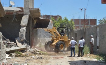 إزالة مباني مخالفة وتعديات فى برج العرب الجديدة بالإسكندرية