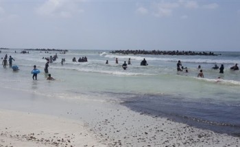 منع نزول المصيفين شاطئ النخيل بقرار من محافظة الاسكندرية