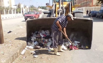متابعة أعمال النظافة اليومية ورفع القمامة بمختلف أحياء محافظة بورسعيد