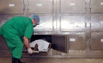 رجال الطب الشرعى  يحدد أسباب وفاة طفل داخل مخزن الهرم الإثنين