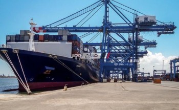 تصدير 7323 طن يوريا و 3872 طن كوارتز عبر ميناء دمياط
