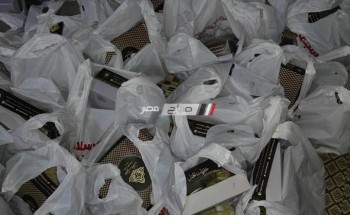 المجمع الاسلامي الخيرى بدمياط يوزع 2000 علبة حلويات بمناسبة المولد النبوي