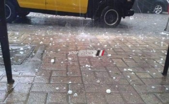 صور سقوط أمطار ثلجية بالإسكندرية وهبوب رياح باردة