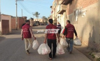 مبادرة إحنا معاك تجوب شوارع محافظة دمياط لإطعام 450 اسرة يومياً