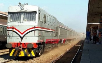 السكك الحديد توضح حقيقة مصرع راكب وإصابة آخر بعد إلقاءهم من قطار الإسكندرية- الأقصر بسبب عدم دفع التذكرة