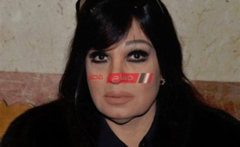 بإطلالة محتشمة فيفي عبده في أحدث ظهور لها