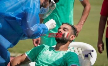 مسحة طبية للاعبي الأهلي قبل مواجهة المقاولون العرب
