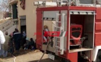 فيديو لحظة السيطرة على حريق داخل مخزن في دمياط دون خسائر بشرية