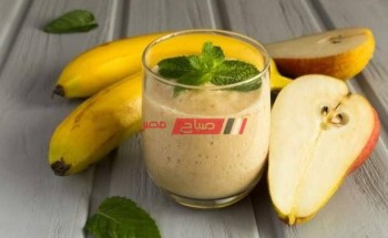 طريقة عمل سموزي الموز والكمثري الصحي والمنعش