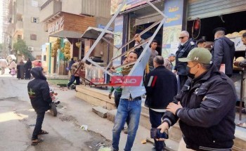 حملة مكبرة ترفع معوقات الحركه المروريه من شوارع مدينة كفر سعد بدمياط