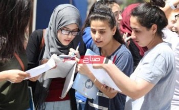 طلاب الثانوية العامة علمي رياضة يشتكون من صعوبة امتحان الجبر والفراغية في الإسكندرية