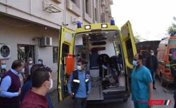اصابة طبيب في حادث انقلاب سيارة ملاكي بترعة فارسكور بدمياط