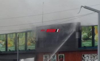 بالصور كواليس السيطرة على حريق نشب في سوبر ماركت شهير بدمياط