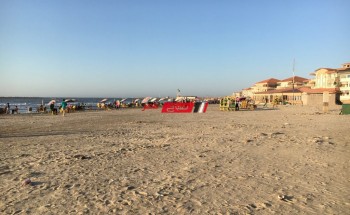 اقبال كبير على شواطىء رأس البر لليوم الثاني على التوالي من اجازة عيد الفطر