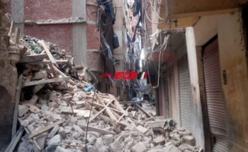 انهيار أجزاء من عقار بحي الجمرك في محافظة الإسكندرية
