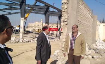 حملات مكثفة لإزالة التعديات والبناء المخالف في أحياء الإسكندرية