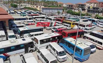 توافد المئات من رحلات اليوم الواحد على مدينة رأس البر في العطلة الأسبوعية