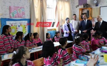 بالصور وزير التعليم يتابع انتظام الدراسة بعدد من مدارس محافظة الإسكندرية