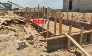 التصدي لاعمال بناء مخالفة على مساحة 240 متر في المهد بقرية العنانية بدمياط