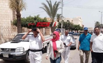 شن حملة اشغالات مكبرة في كفر سعد بدمياط لرفع التعديات على حرم الشوارع