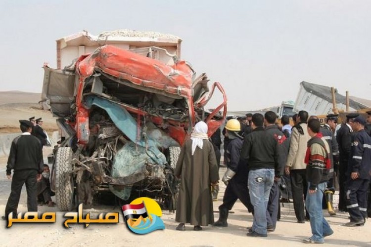 مصرع وإصابة 3 أشخاص في حادث انقلاب على الطريق الصحراوي بسوهاج