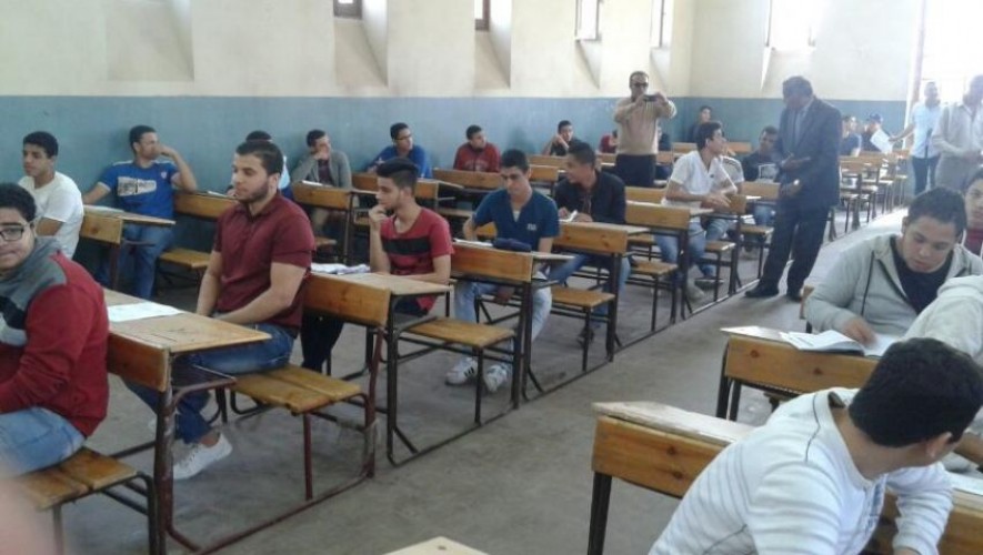 29101 من طلاب الثانوية يؤدون الامتحانات صباح اليوم فى محافظة البحيرة
