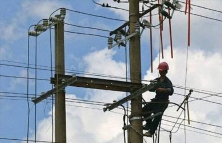 رفع كفاءة الكهرباء فى عدة مناطق بحي شرق في الإسكندرية