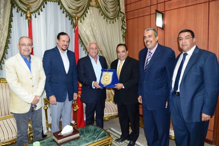 “محافظ بورسعيد” يستقبل رئيس الاتحاد المصرى والافريقى لتنس الطاولة