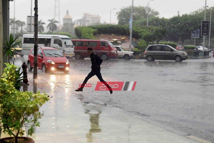 هطول أمطار غزيرة على الإسكندرية الآن