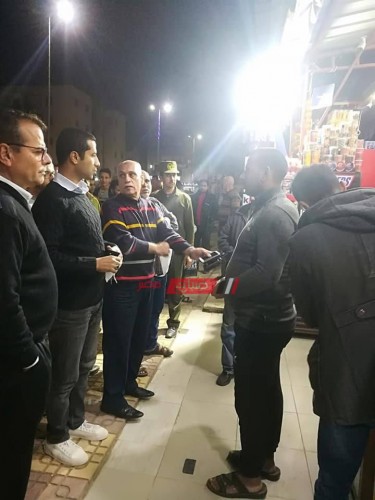 شن حملة مكبرة لإزالة تعديات شوارع كفر سعد في دمياط