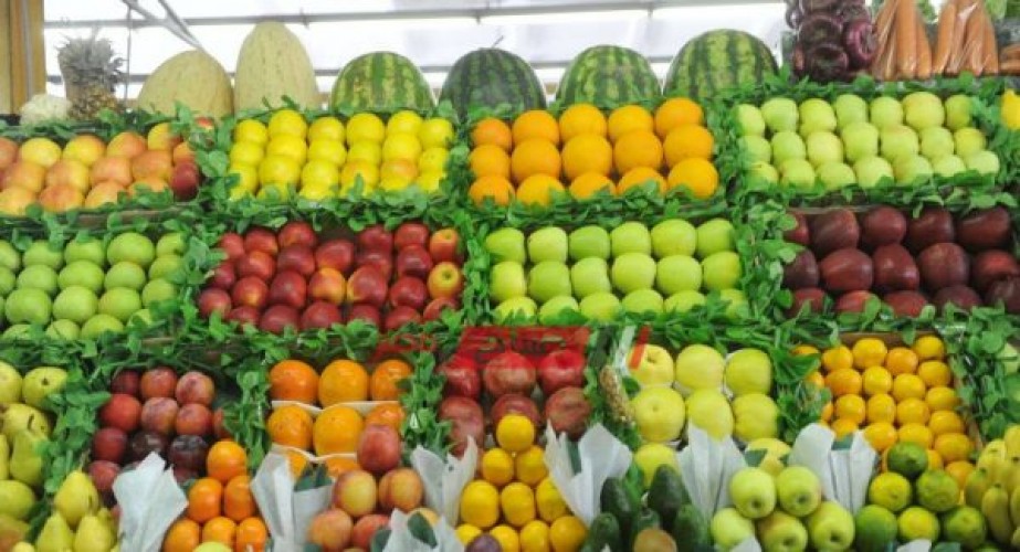 أسعار الفاكهة تحافظ على استقرارها بسوق الجملة اليوم