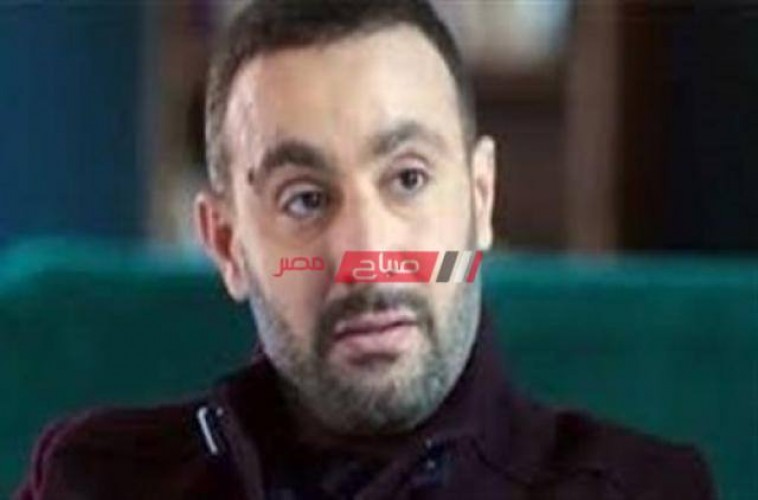 احمد السقا يهدئ زوجة الفنان الراحل محمود ياسين