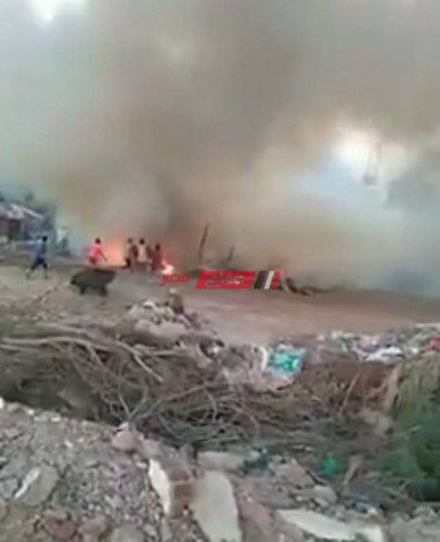 بالفيديو إخماد حريق هائل نشب في مخلفات المباني برأس البر دون إصابات