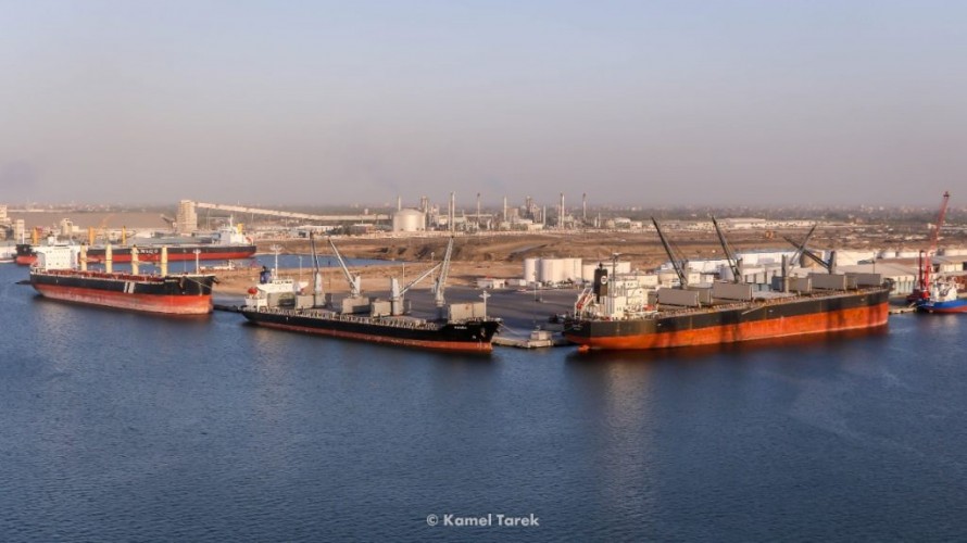 ميناء دمياط: تداول 20 سفينة ووصول 963 طن خشب زان خلال الـ 24 ساعة الماضية