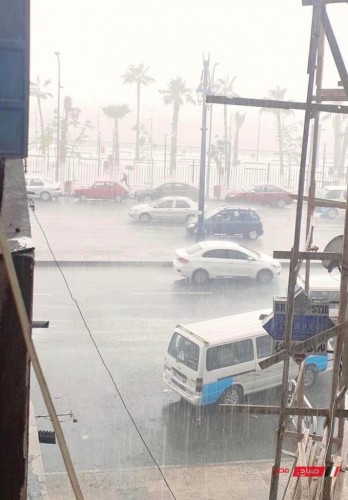 5 صور ترصد سقوط أمطار غزيرة وتقلبات حالة طقس دمياط مع نوة المكنسة
