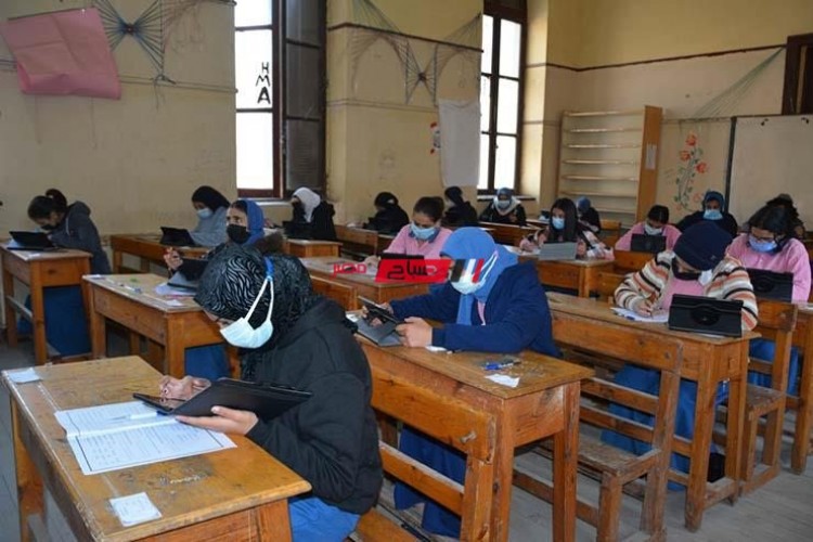 اختلاف اراء الطلاب عن مستوى امتحان الكيمياء للثانوية العامة 2023 في محافظات مصر