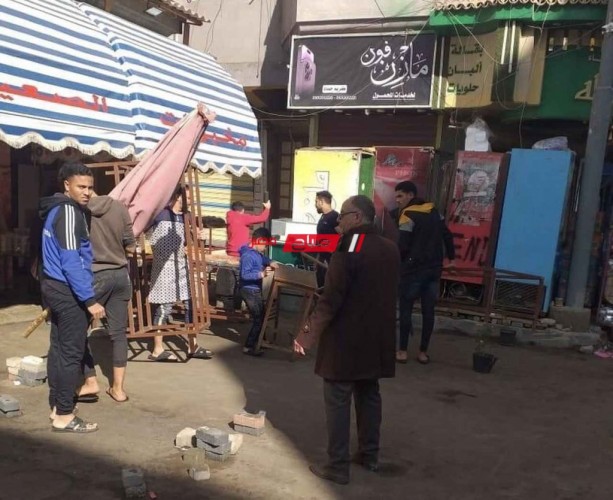 حملة مكبرة ترفع الإشغالات المخالفة في شارع داوود بدمياط