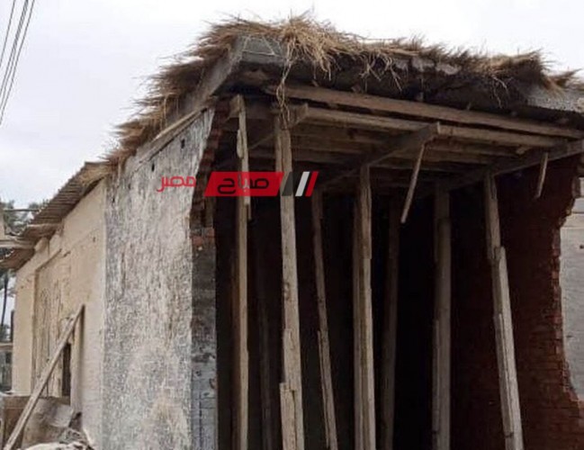 التصدي لاعمال بناء مخالف خارج الحيز بمدينة كفر البطيخ بدمياط