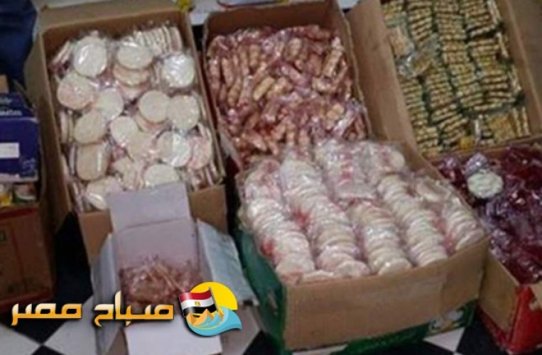 ضبط 7800 قطعة حلوى مولد منتهية الصلاحية داخل مصنع بالإسكندرية