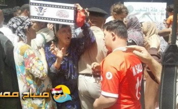 أمن القليوبية توزع كراتين رمضان على أهالى مركز بنها وكفر شكر .. صور