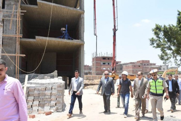 محافظ الشرقية : يتفقد أعمال إنشاء مستشفى الطواريء بمنطقة الشوبك