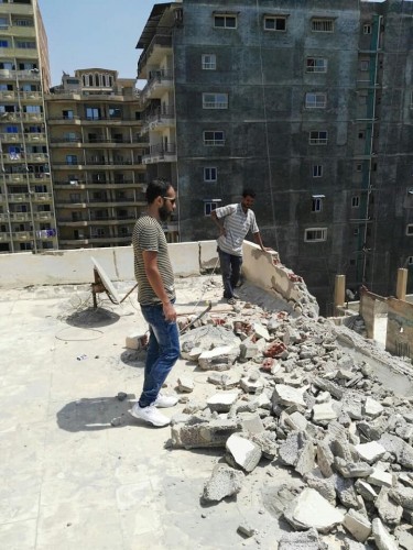 سقوط أجزاء من عقار بحي العجمي بالإسكندرية