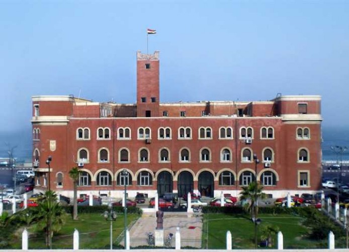 تغيير اسم كلية التجارة بجامعة الإسكندرية إلى كلية (العلوم المالية والإدارية)