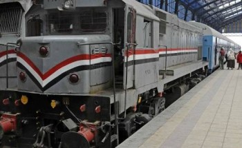 تأخر قطار طنطا – دمياط رقم 53 ركاب بسبب سقوط عجلة و الهيئة تعتذر