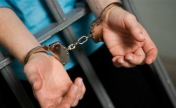 حبس المتهم بحيازة وإتجار مخدر ” الاستروكس” 4 أيام على ذمة التحقيق