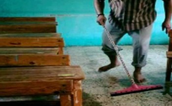 “معلمون بالدقهلية” ينظفون مدرستهم استعدادا للعام الدراسي الجديد